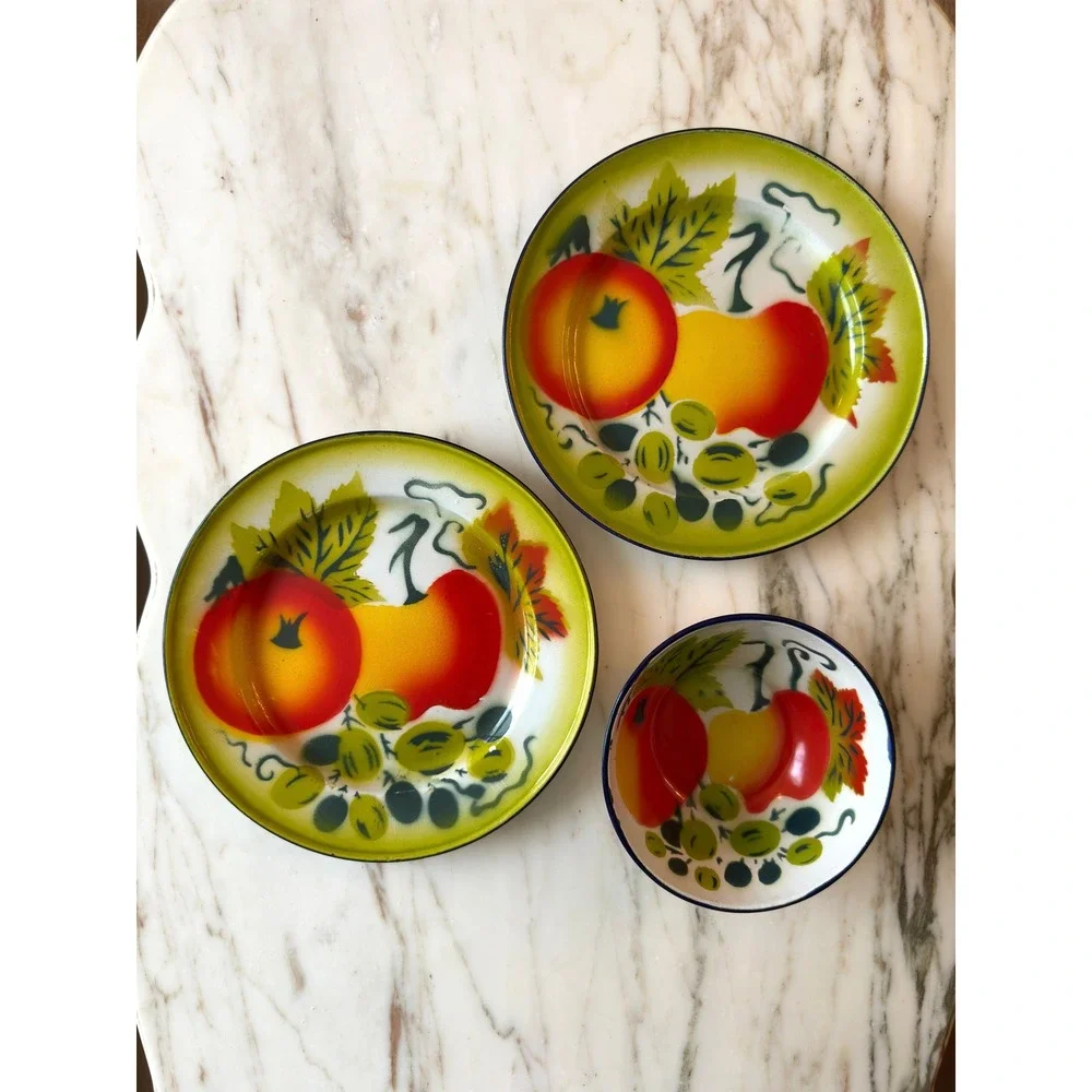 Vintage Mid Century Enamelware Fruit Plates & Bowl Set of 3 Fall Decor